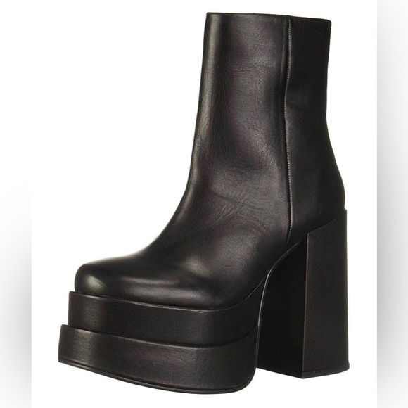 Steve Madden Cobra Boot - Picture 1 of 7